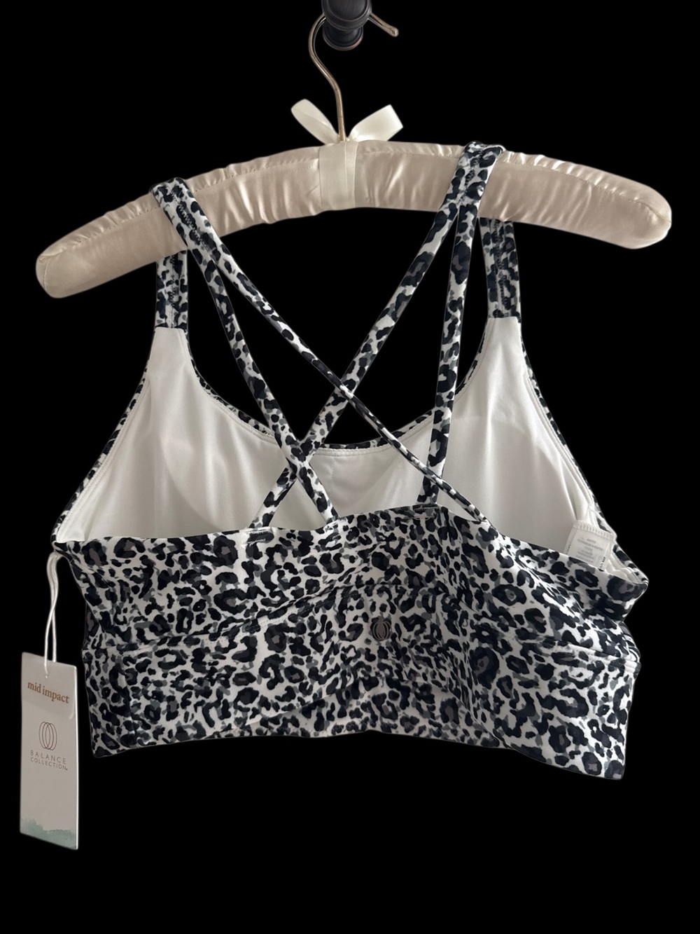 Black & White Leopard Print Strappy Back Sports Bra- NWT- Sz L - Picture 2 of 4